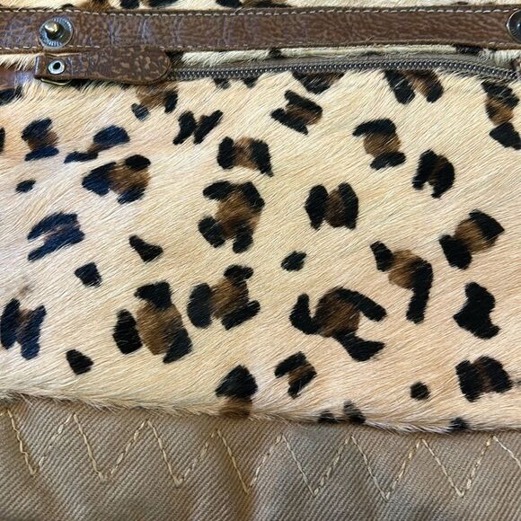 Myra Leopard Print Crossbody Bag with real fur cowhide - Picture 6 of 6